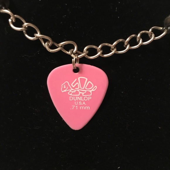 Necklace with guitar pick - Picture 2 of 5